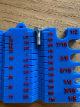 3D Printed Bolt & Screw Gauge Tool | Metric & SAE Thread Sizing Guide | Workshop Organizer | Custom Team Colors 3