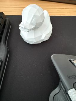 Low Poly Duck 3D Printed Geometric Rubber Ducky Decor - Modern Minimalist Bathroom Figurine Gift 13