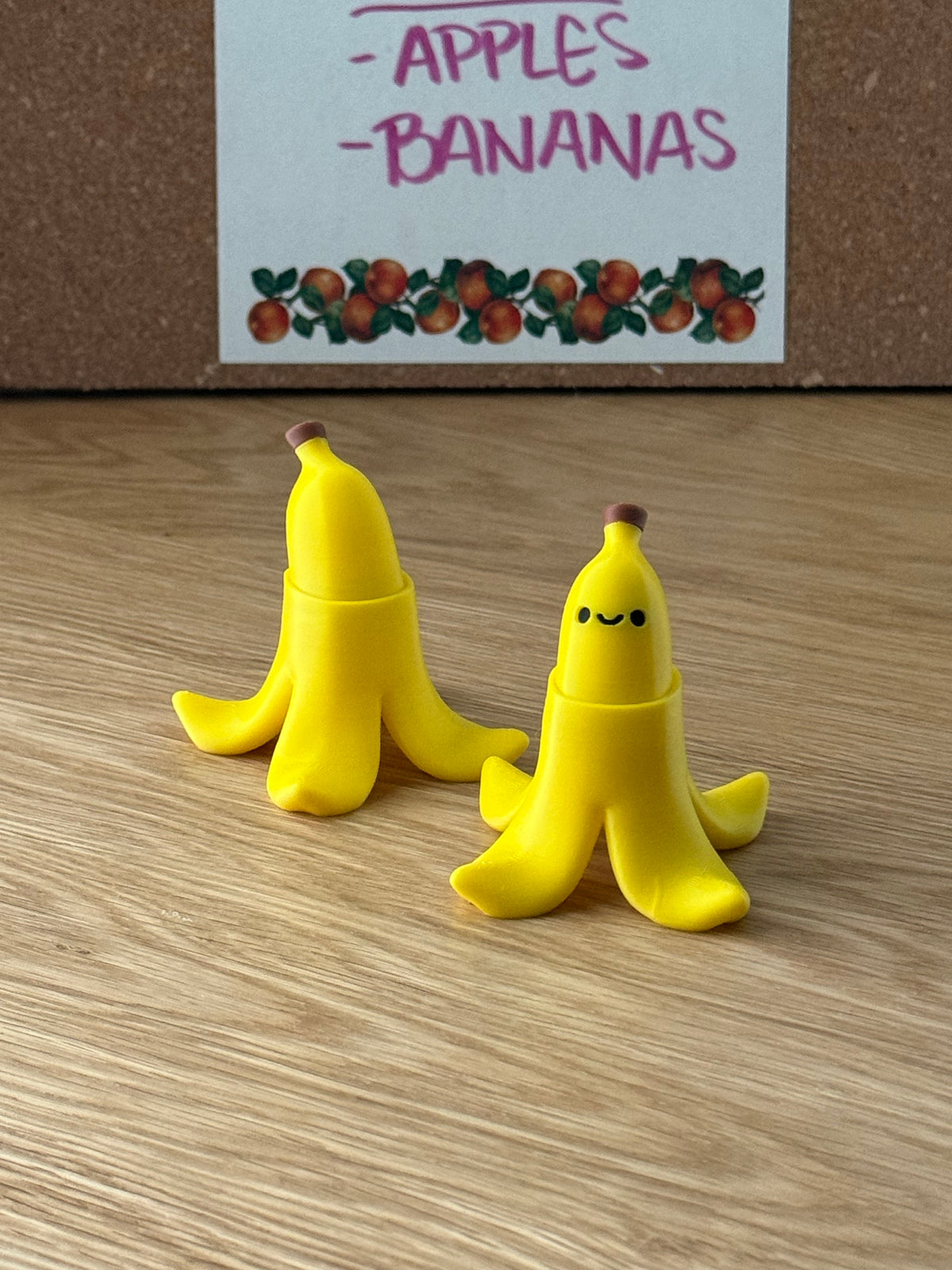 Banana Fidget Clicker Toy, Peel Clicky Fidget Popper, Funny Desk Toy Gift, Cute Kawaii Banana with Face, 3D Printed Stress Relief Fidget
