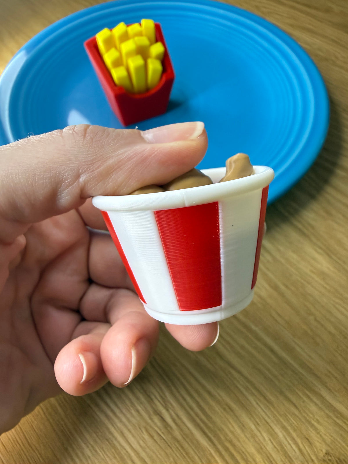 Fried Chicken Bucket Fidget Clicker Toy, Mini Fast Food Novelty